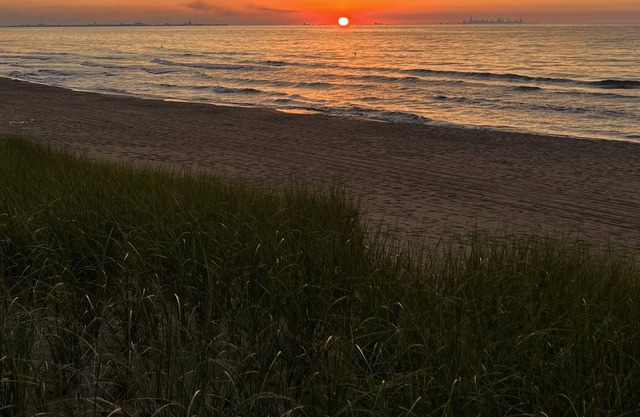 Cypress House Directly on the Beach- Direct Waterfront