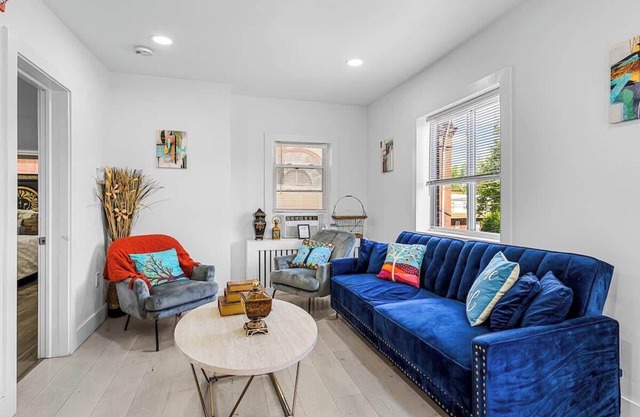 D-2 FREE Parking Sunny View-2nd Flr