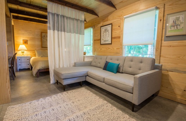 Dailey Renewal Retreat Bed & Breakfast