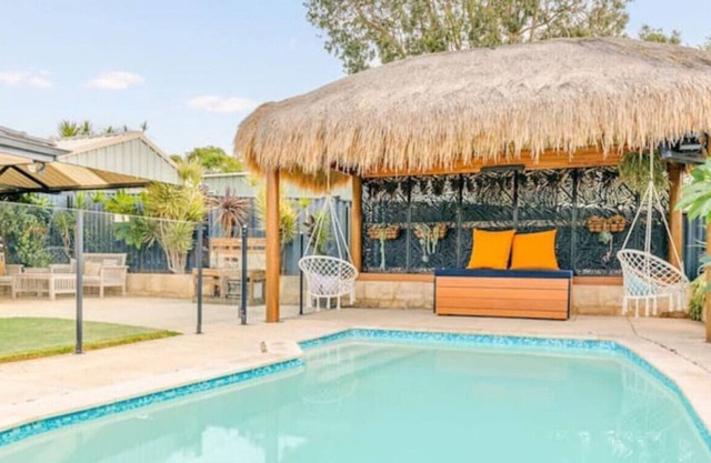 DANGER DANE · King bed - Fast wifi - Sleeps 8 - Pool table