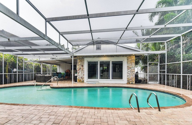 Davis Island Home w/Lanai: 3 Mi to Downtown Tampa