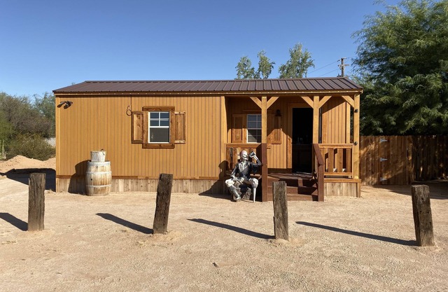 DAVY JONES - Cozy Cabin on 3 Secluded acres