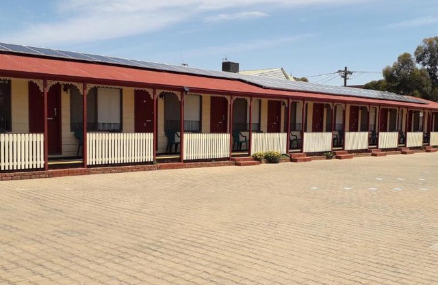 Daydream Motel and Apartments