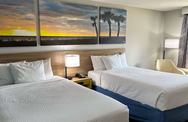 Days Inn by Wyndham Columbia NE Fort Jackson