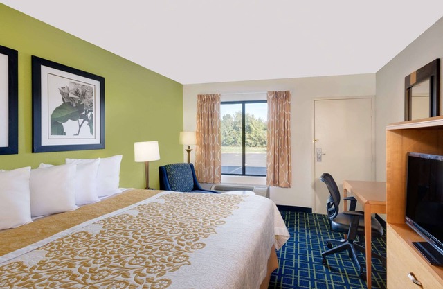 Days Inn by Wyndham Easton