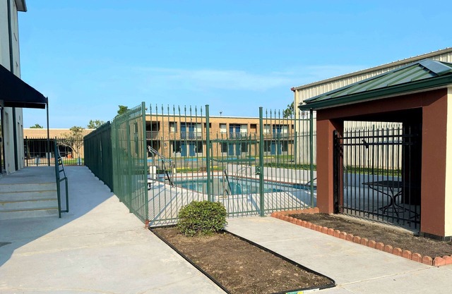 Days Inn by Wyndham LaPlace- New Orleans