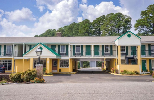 Days Inn by Wyndham Lincolnton