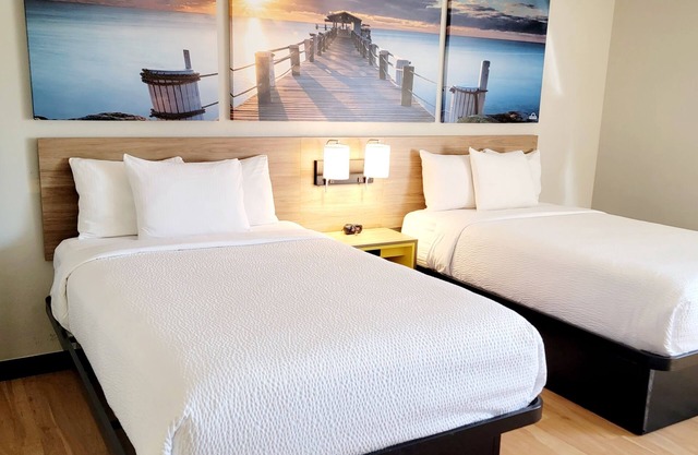 Days Inn by Wyndham Pleasant Prairie Kenosha