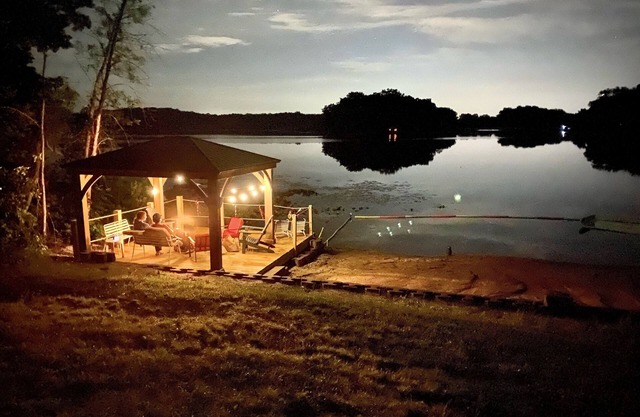 Dayton Lake Cottages in Southwest Michigan 90 min from Chgo Close to New Buffalo