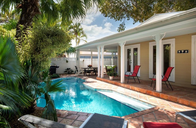 December Reduced-Tranquil Beauty-Private Pool - Outside Lanai-Beaches Nearby