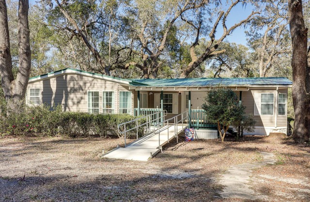 Deck + Forest Views: Peaceful McAlpin Escape