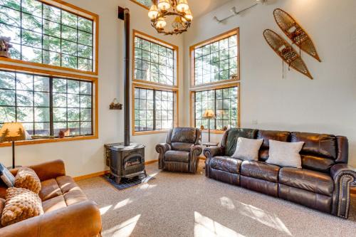 Deck with Mountain Views Cabin in Bear Valley!