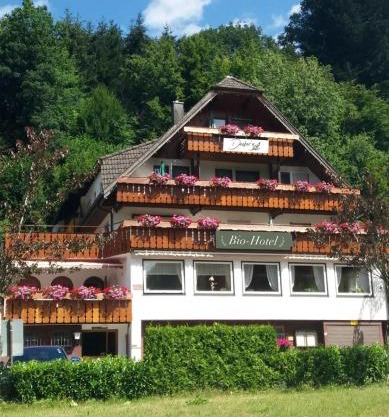 Decker's Bio Hotel zum Lamm