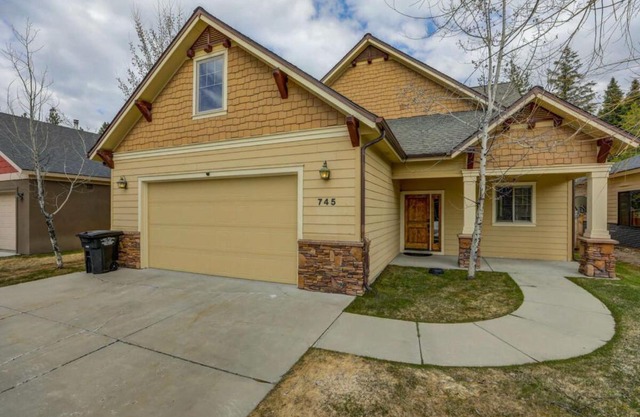 Deer Ridge by Casago McCall - Donerightmanagement