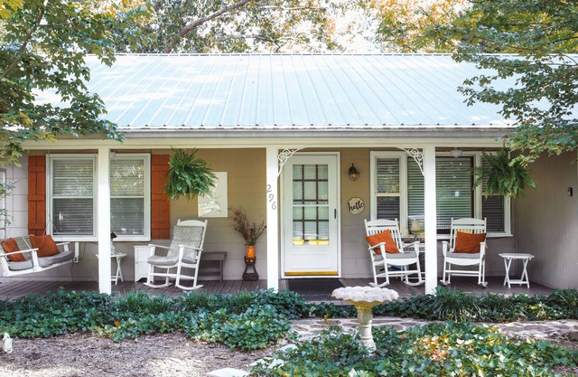 Deerfield Cottage where one can often see DEER in both the front and back.
