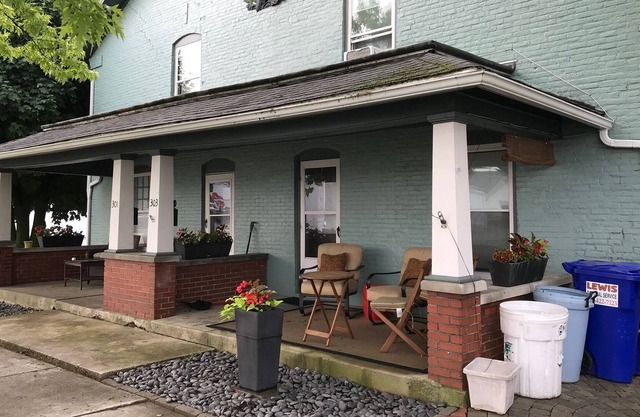Delightful Downtown Findlay 3 Bedroom Apartment