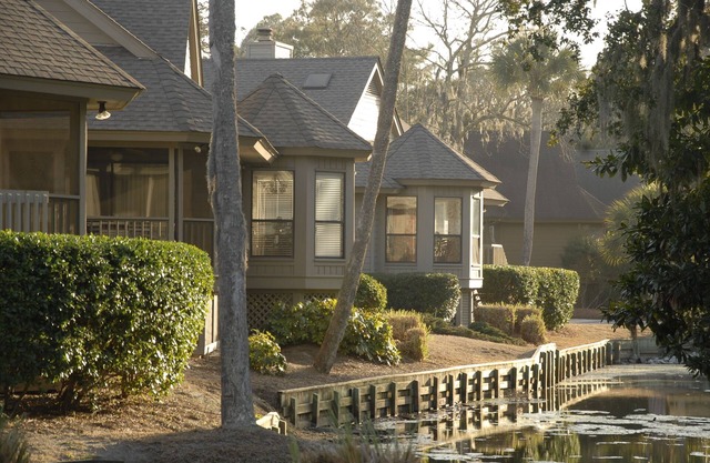 Deluxe 3BEDR/3BATHR Cottage AUGUST 2nd - 9th on delightful Hilton Head Island.