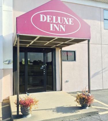Deluxe Inn