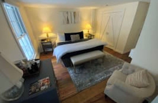 Deluxe King- 2nd floor in Historic Inn