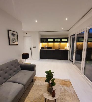 Deluxe Pad with Sauna