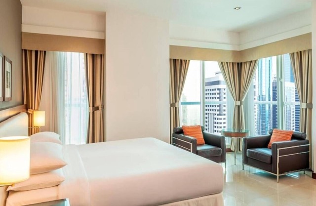 Deluxe Room Near Al Maha Regency Hotel Sharjah