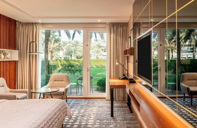 Deluxe Room Near Dubai Airport Terminal 1