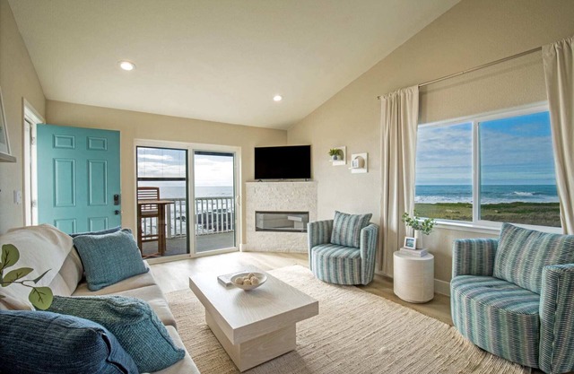 Deluxe Suite | Full Kitchen | Jacuzzi | Rm 8