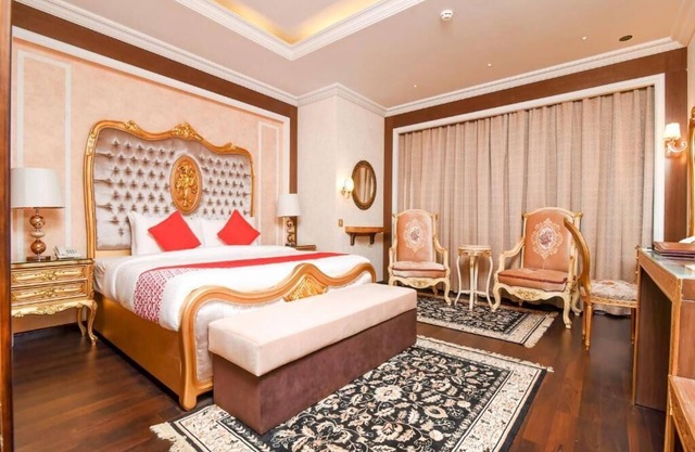 Deluxe Suite Near Grove Village By Luxury Booking