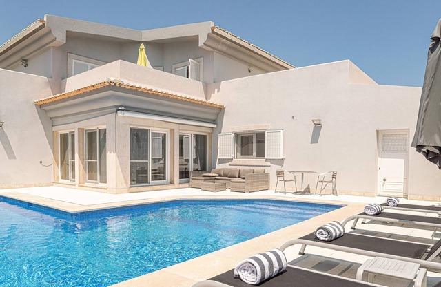 Deluxe Troia Villa | Villa Troia Atlantica | 6 Bedrooms | Perfect for Families | Great Pool Area