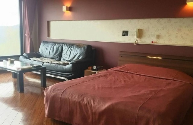 Deluxe Twin/Abuta-gun Hokkaidō