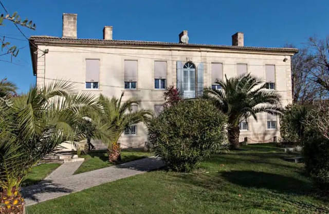 Demeure de Caractère en Bordure de Garonne