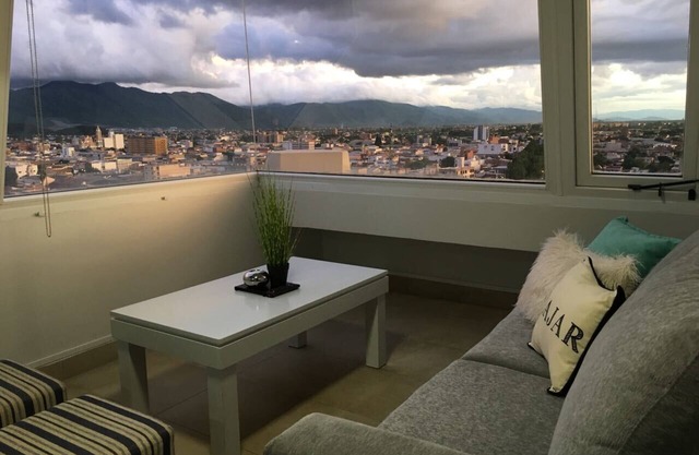 Departamento Céntrico piso 13, la mejor vista de Salta.