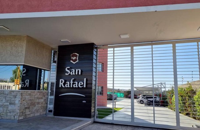 Departamento en complejo cerrado