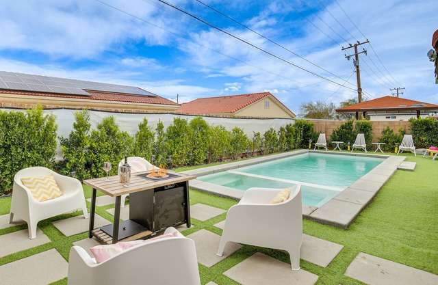 Desert Hot Springs Home w/Pool & Gas Grill!