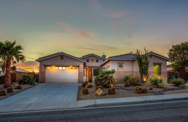 Desert Hot Springs Bright and Modern Paradise