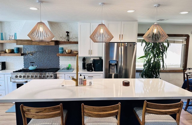 Desert Oasis with a star-gazing meditative & peaceful experience for the family.