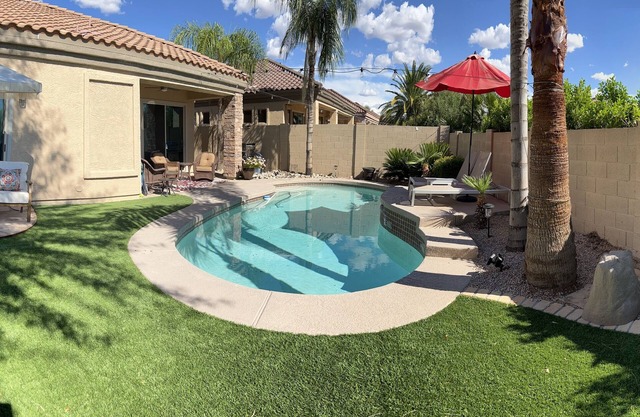 Desert Ridge < 5 min away from the JW Marriott, WildfireGolf Club and Scottsdale