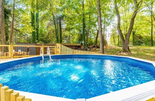 Designer Home With Pool Sleeps 12!