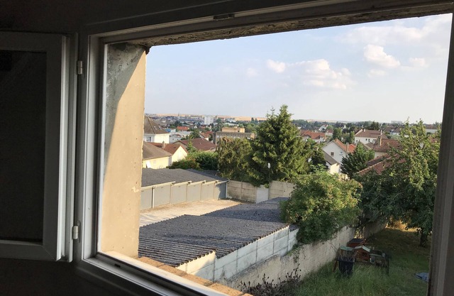 Detached house, comfortable, near downtown, hospital, hypermarket, .