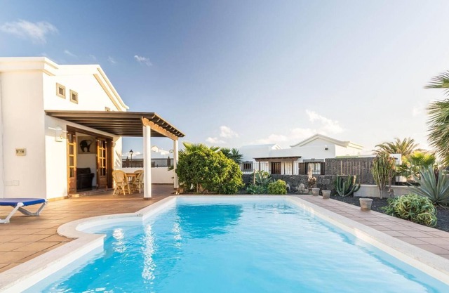 Detached villa with private pool