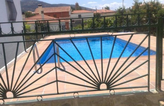 Detrés Cogollos de Guadix by Ruralidays