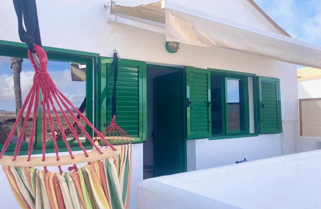 Direct at the sea & Beach Cool and Cosy Top Equipped Close to Surfschools