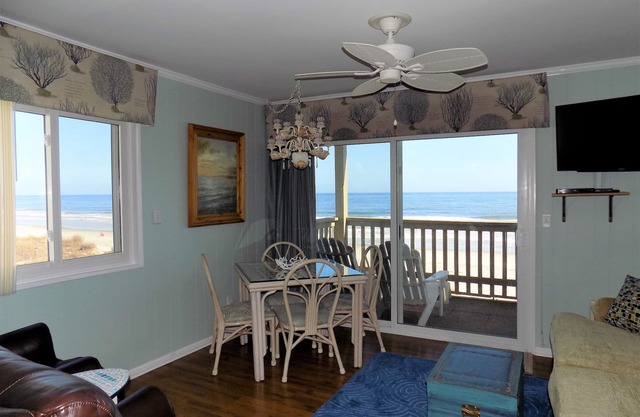DIRECT OCEANFRONT! Super Clean-Highly Rated - Awesome Location! BOOK NOW!