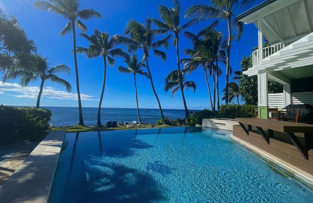 Direct Oceanfront Home w/private pool in exclusive neighborhood near Waimea Bay
