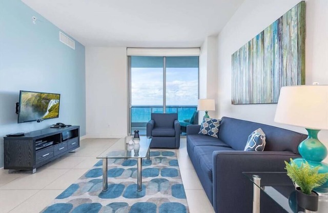 Direct Oceanfront View | High Floor + Balcony | Beach Access