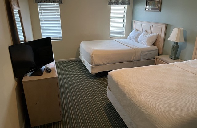 DISCOUNTED 50%! Oceanfront 2-bedroom Condo for Memorial Day Week!