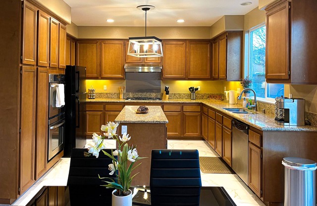 Discover comfort in our 5-bedroom retreat, just a hop away from Ontario Mills