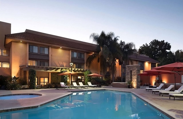 Discover the Children's Discovery Museum! Outdoor Pool, Pet-friendly Property!