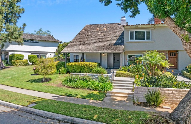 Discover Tranquil Luxury: Your Perfect Family Retreat in Newport Beach Eastbluff