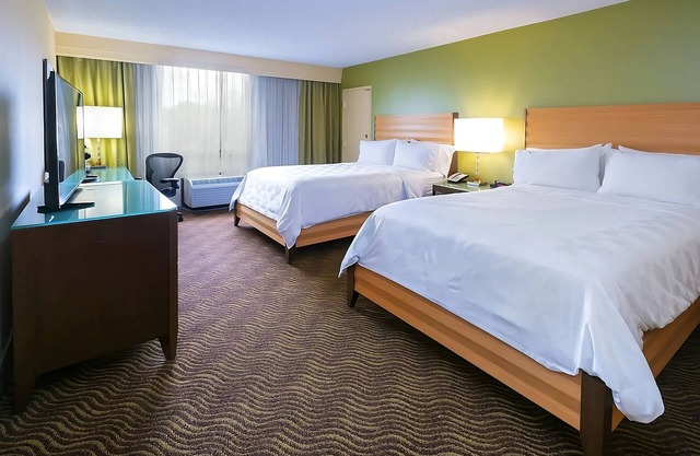 Discover Winchester Mystery House! 2 Comfortable Units, Free Airport Shuttle!